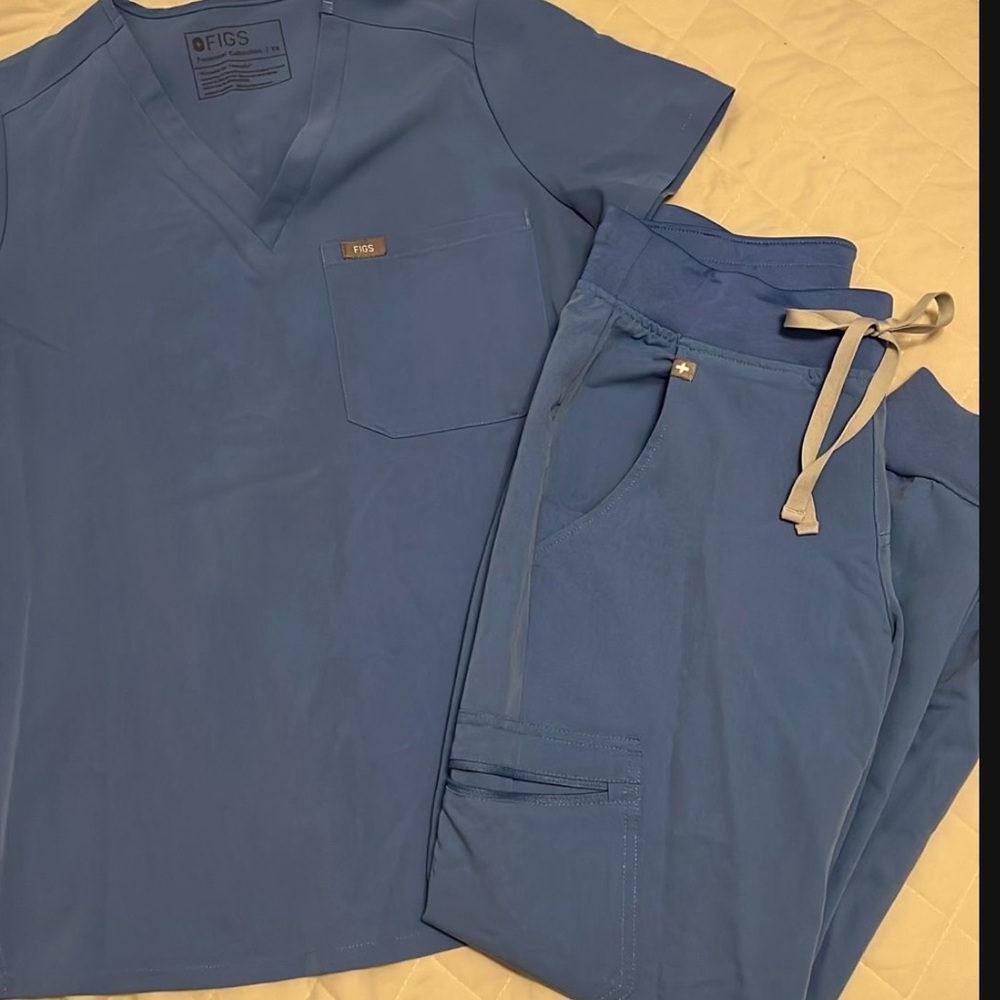 Figs Classic Blue Scrub Ensemble